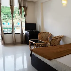 https://royal-nest.kerala-hotels.net